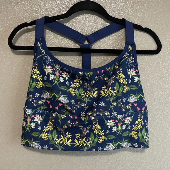 ASOS 4505 Mid Impact Floral Sports Bra - Picture 4 of 11